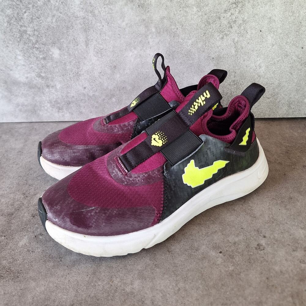 Nike Flex Plus SE "Sangria Volt" sneakers pull on running shoes magenta neon